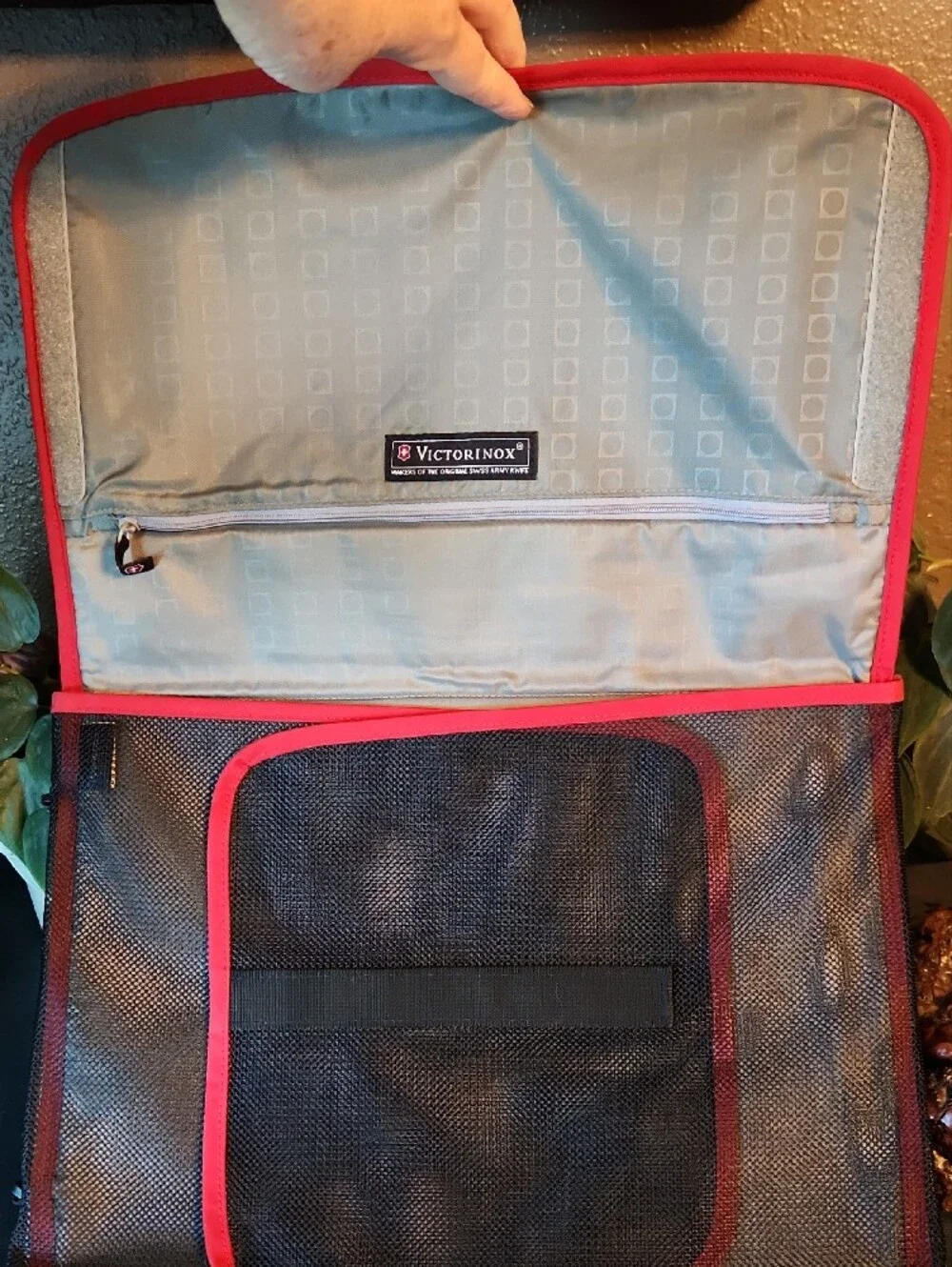 Victorinox compact packing
